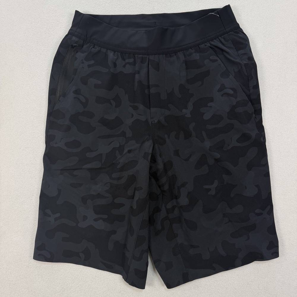 NWOT Ten Thousand The Interval Short Men XS 9" Inseam Lined Black Camo TTSH002V3